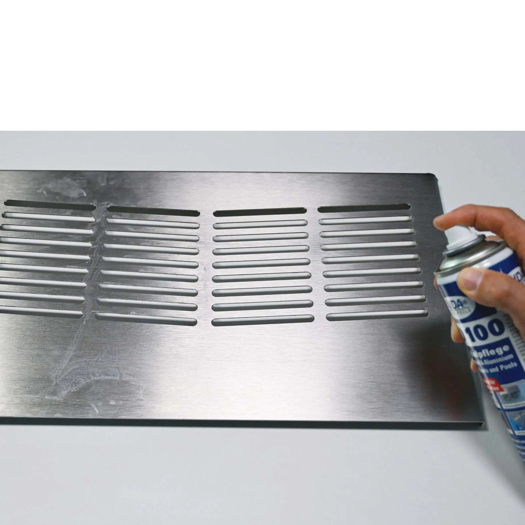 AD100 Spezialpflege für Metallflächen von Whirlpools und Pools