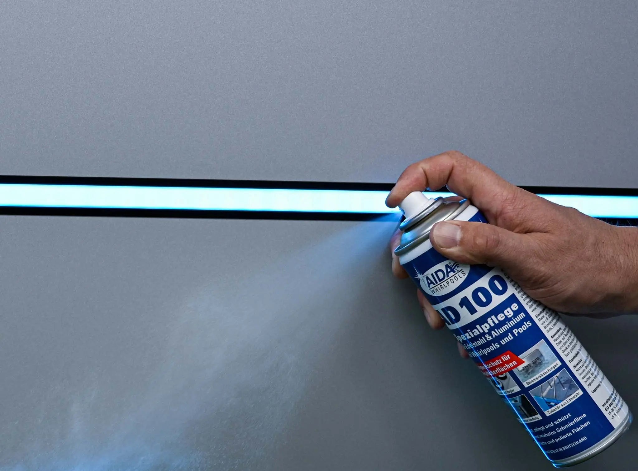 AD100 Spezialpflege für Metallflächen von Whirlpools und Pools