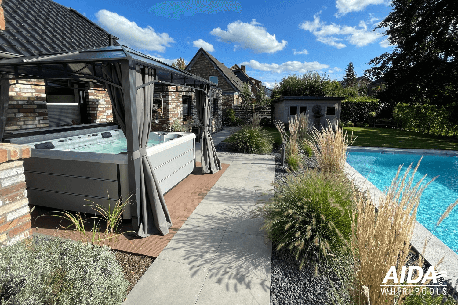 Der Luxus eines eigenen Outdoor Whirlpools - Wellness im Garten