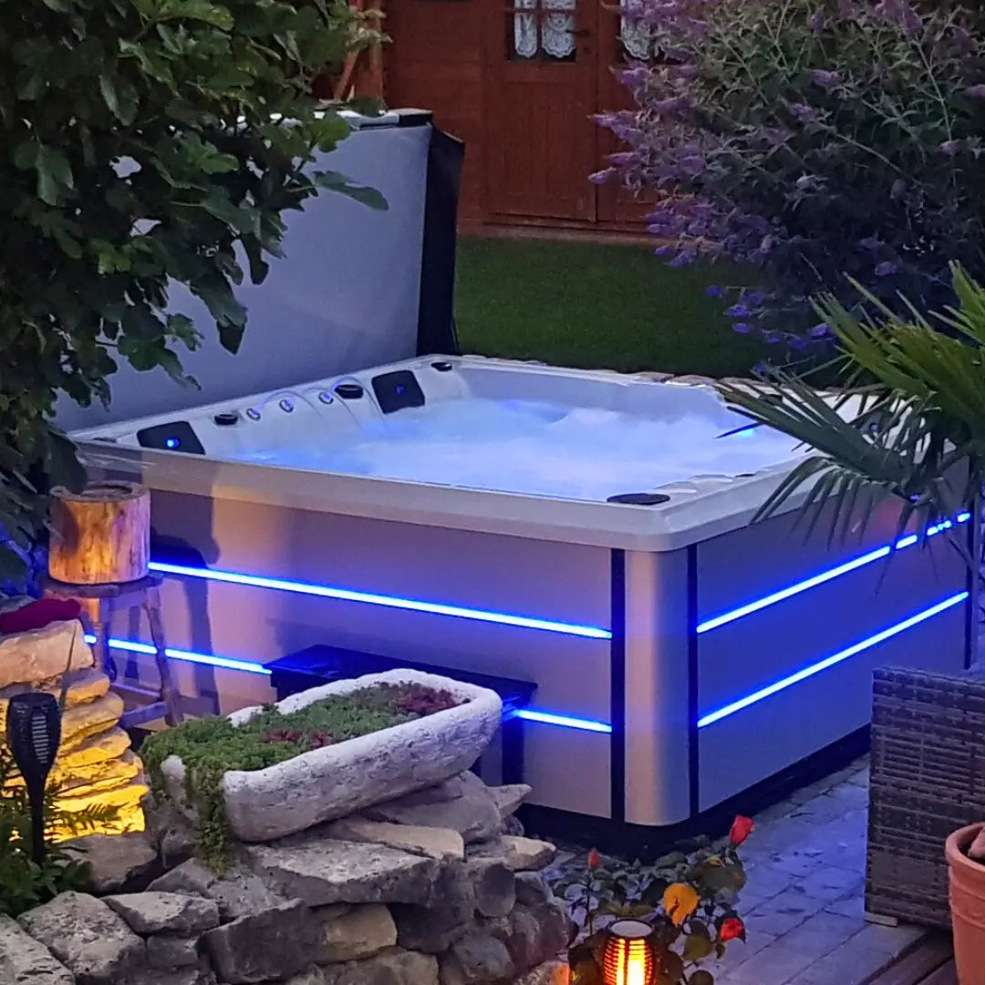 Outdoor Whirlpool | Aktionsmodell | AIDA® Playa smartrelax